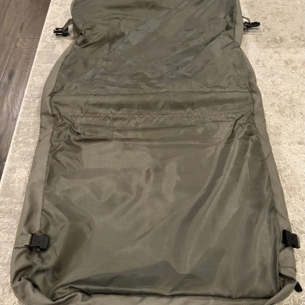 NEW Samsonite Aspire Lite Garment Bag Formal Clothes Suits Dresses Travel GREEN